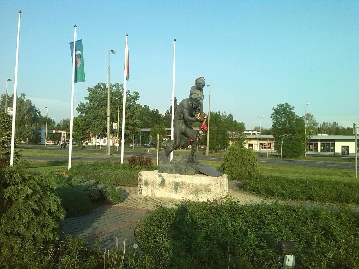 Hutter Vendégház Szántód Exterior foto